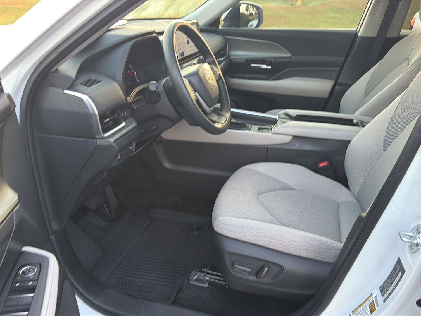 Certified 2025 Toyota Grand Highlander AWD Hybrid image 10