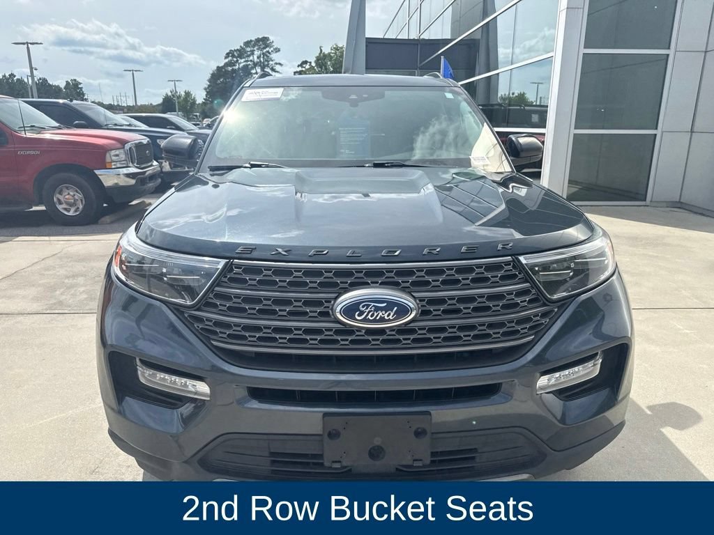 Certified 2023 Ford Explorer XLT w/ Equipment Group 202A RWD image 3