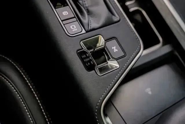 Used 2025 Lexus GX 550 image 27