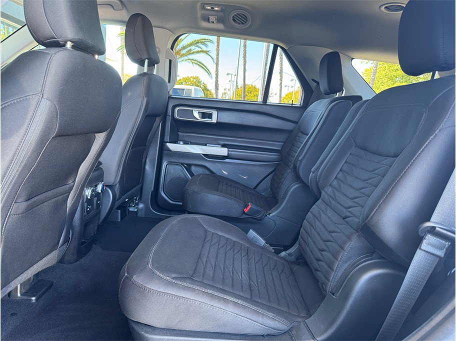 Used 2021 Ford Explorer XLT AWD/4WD image 21