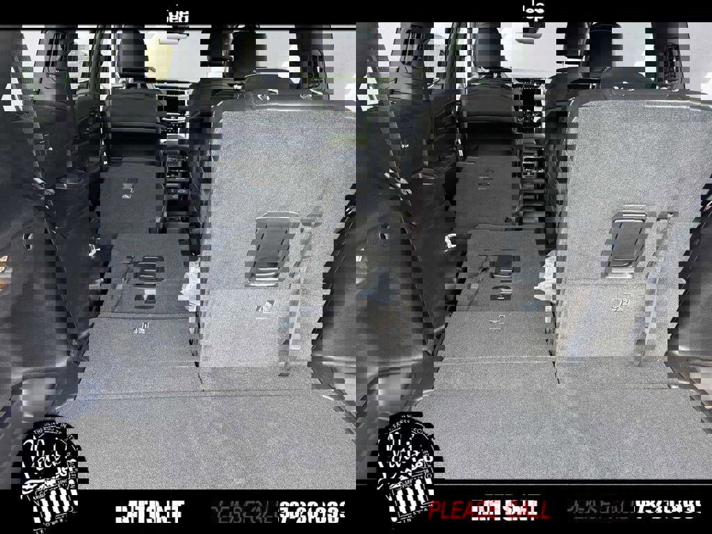 New 2025 Jeep Grand Cherokee L Altitude image 17