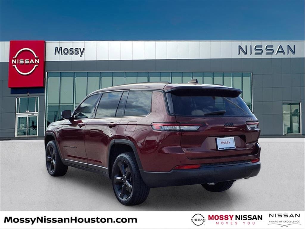 Used 2024 Jeep Grand Cherokee L Laredo image 5