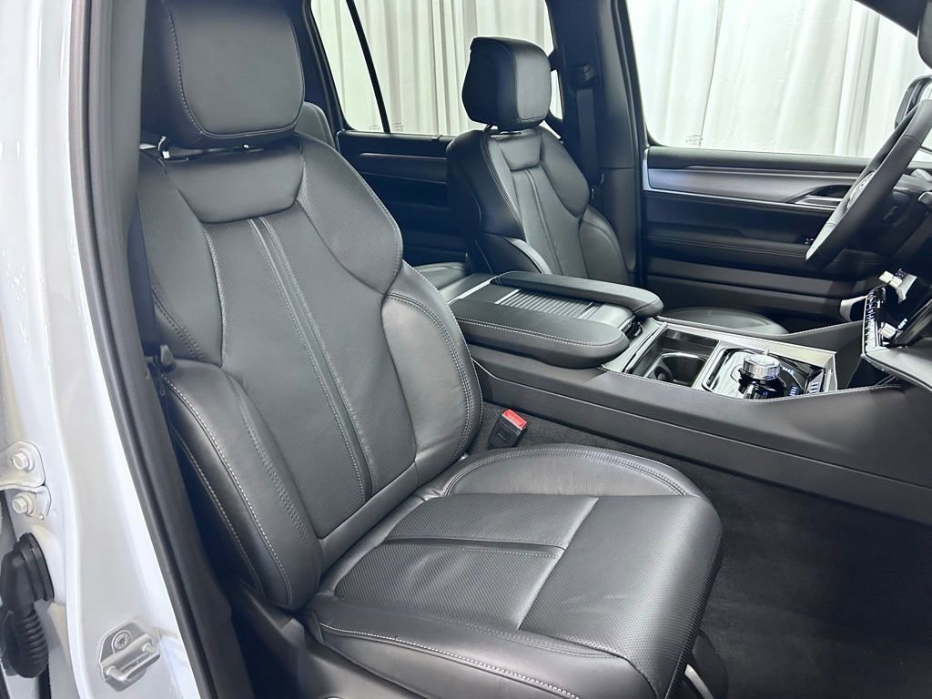 New 2026 Jeep Grand Wagoneer L Limited image 23