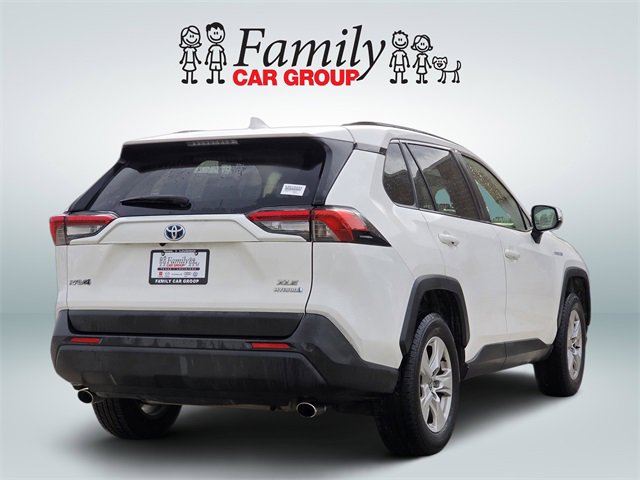 Used 2020 Toyota RAV4 XLE w/ Convenience Package image 4