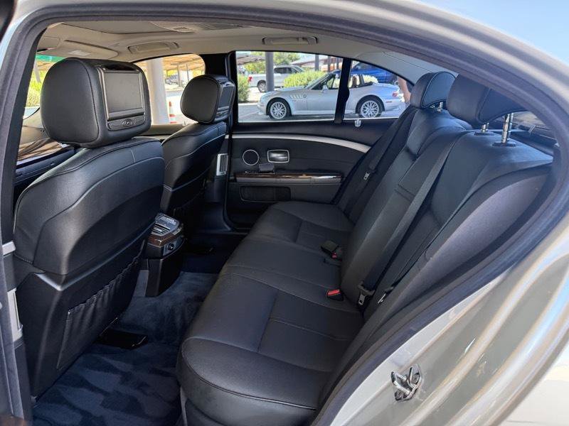 Used 2008 BMW 750i RWD image 15