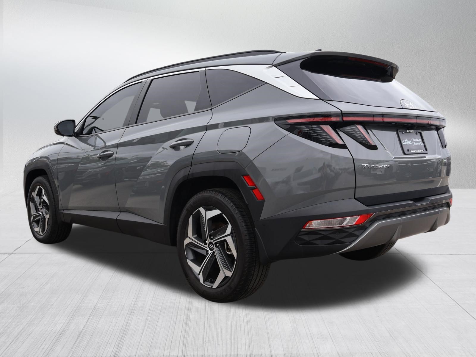 Used 2024 Hyundai Tucson Limited AWD/4WD image 5