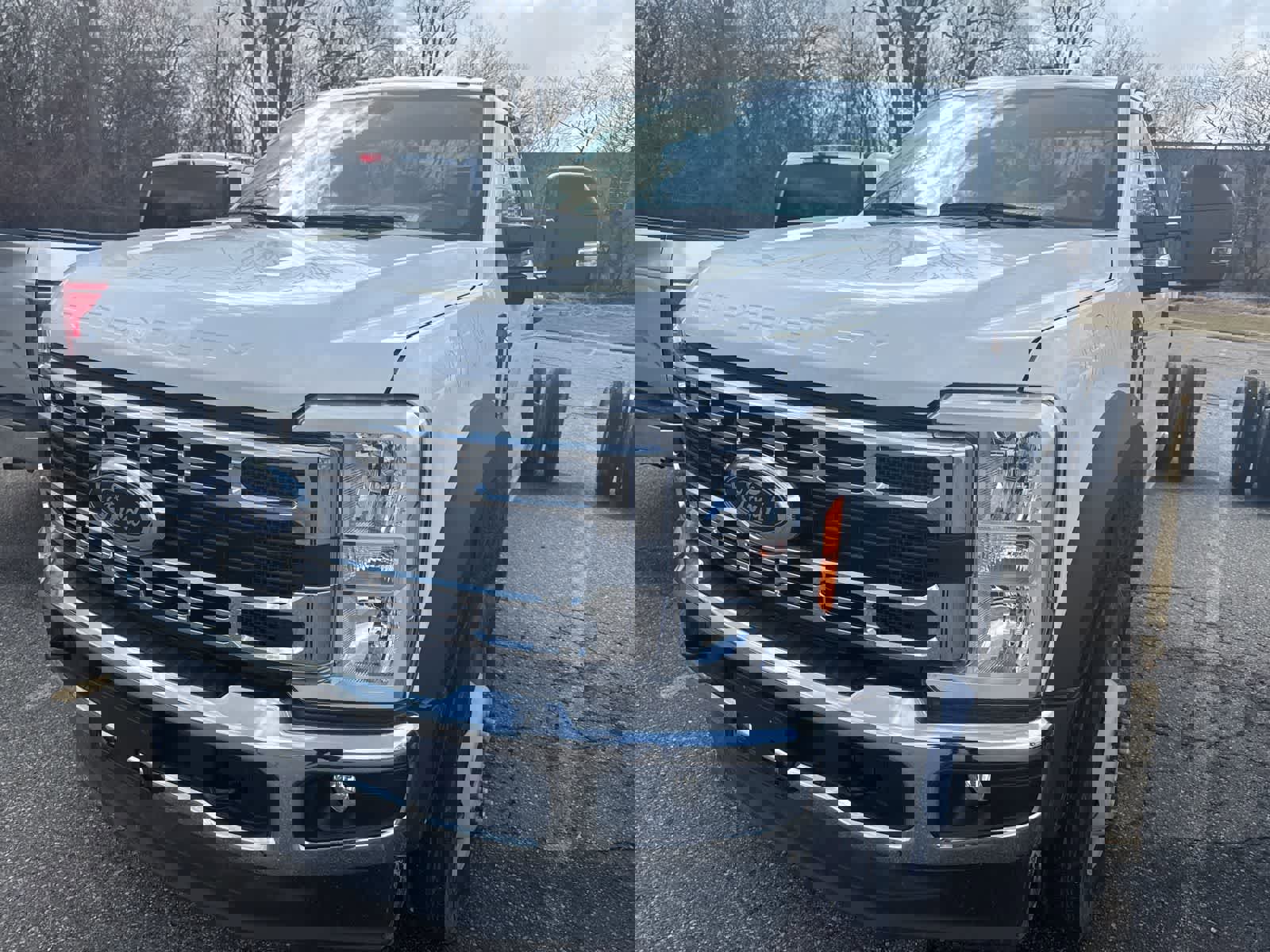 New 2023 Ford F450 XLT w/ XLT Value Package image 1
