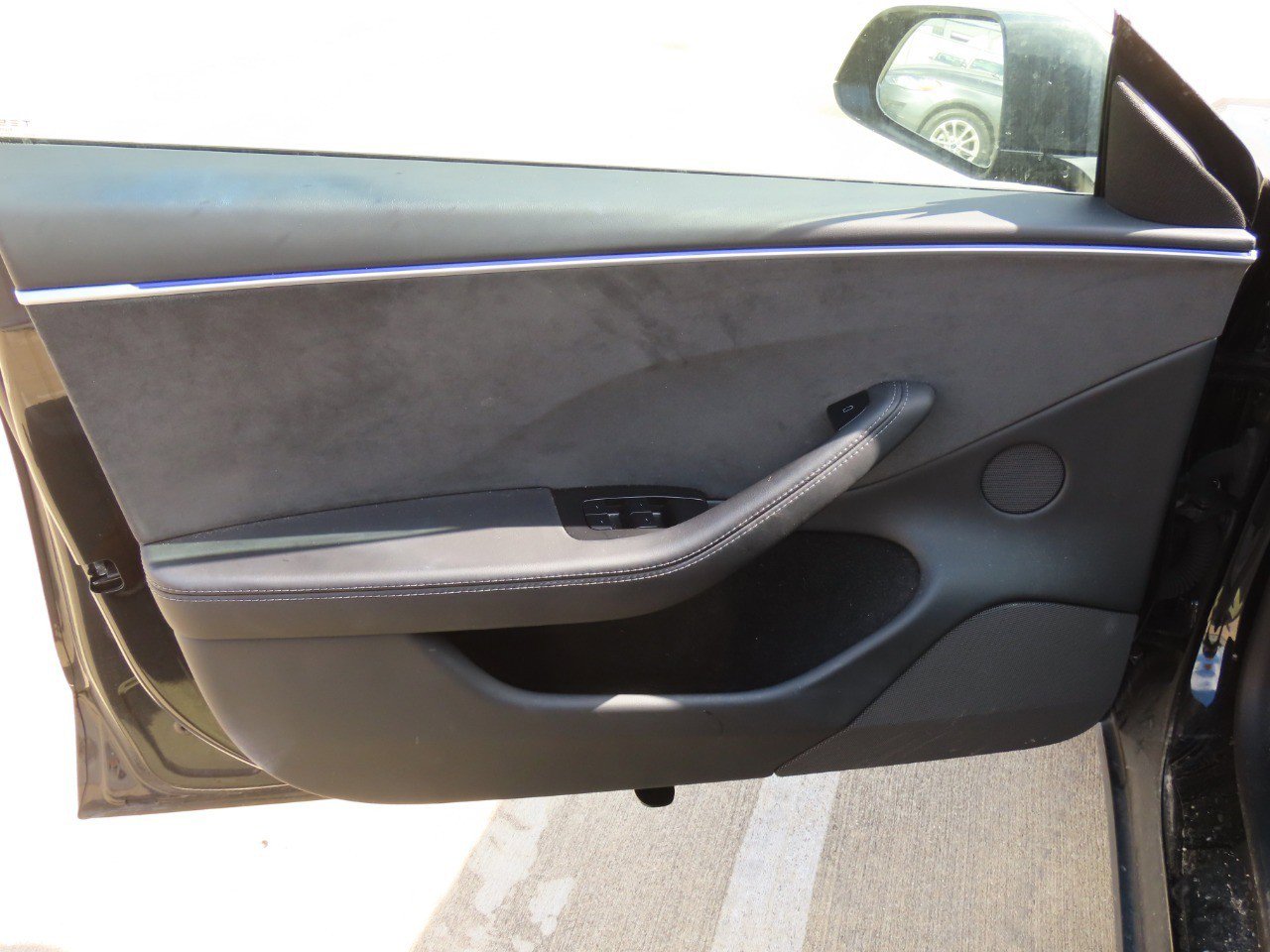 Used 2025 Tesla Model 3 Long Range image 23