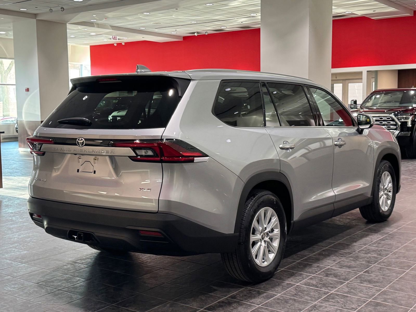 New 2026 Toyota Grand Highlander XLE image 9