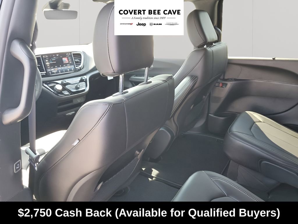 New 2026 Chrysler Voyager LX image 19