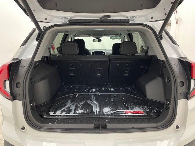 Certified 2022 GMC Terrain SLE w/ Driver Convenience Package image 14