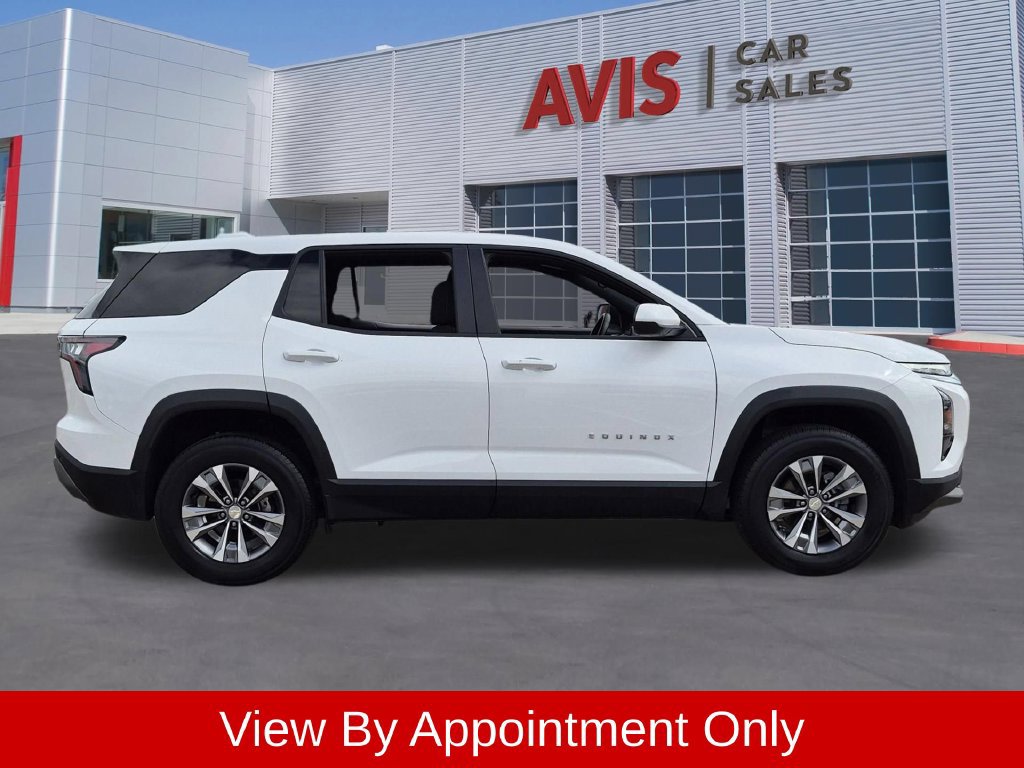Used 2026 Chevrolet Equinox LT FWD image 5