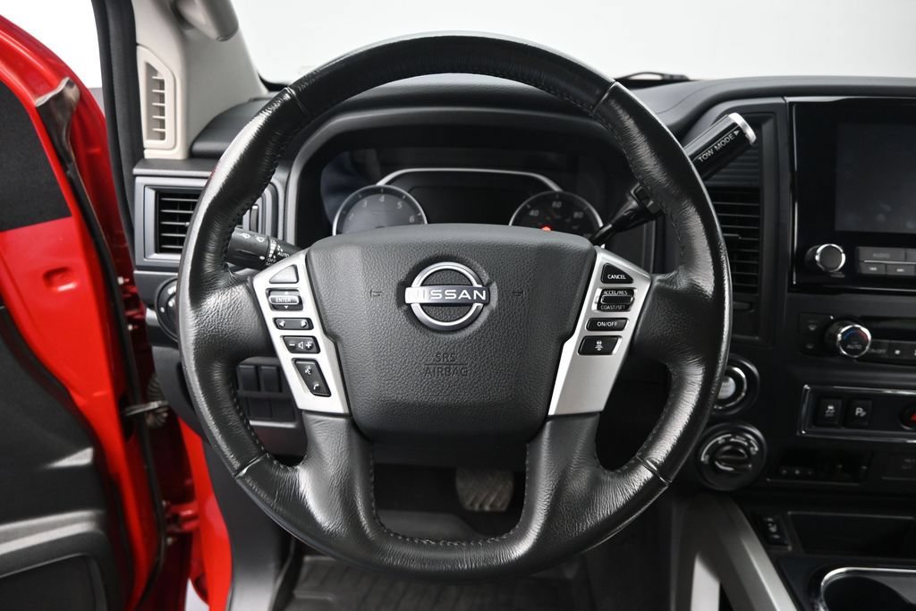 Used 2024 Nissan Titan SV w/ SV Convenience Package AWD/4WD image 17