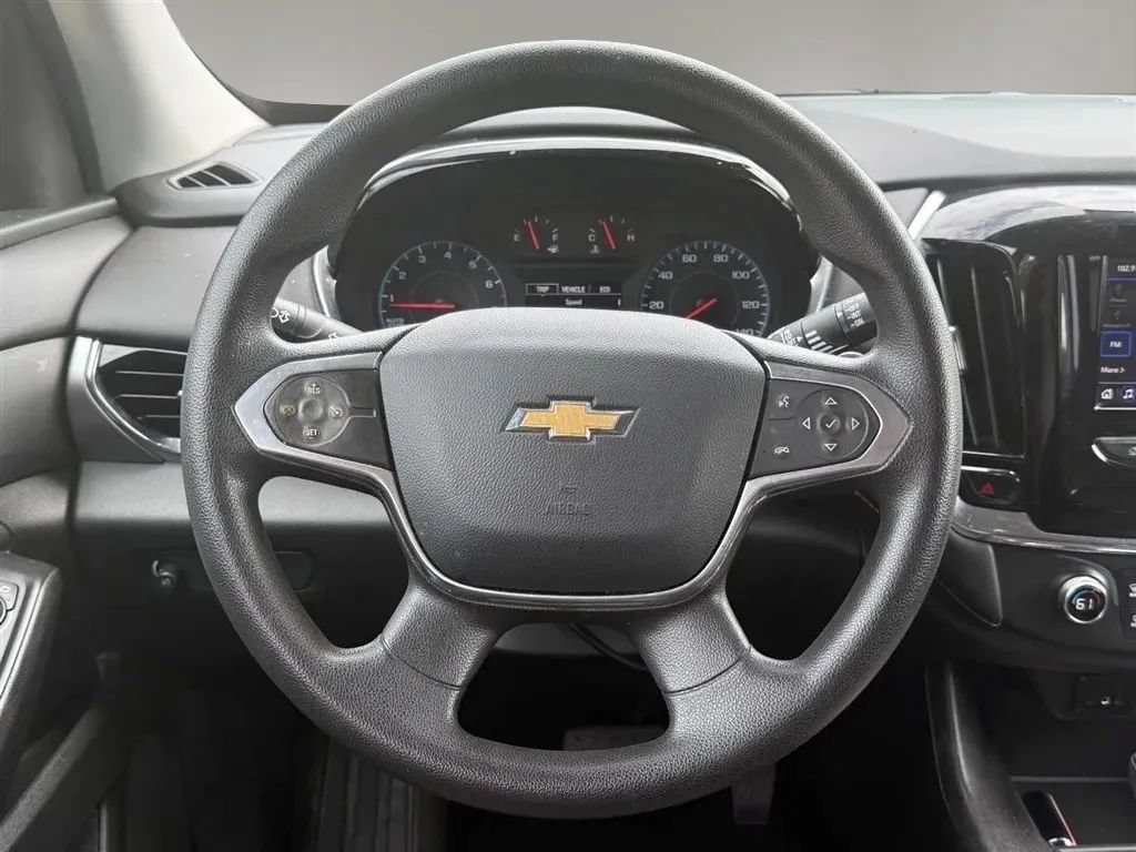 Used 2020 Chevrolet Traverse LS AWD/4WD image 10