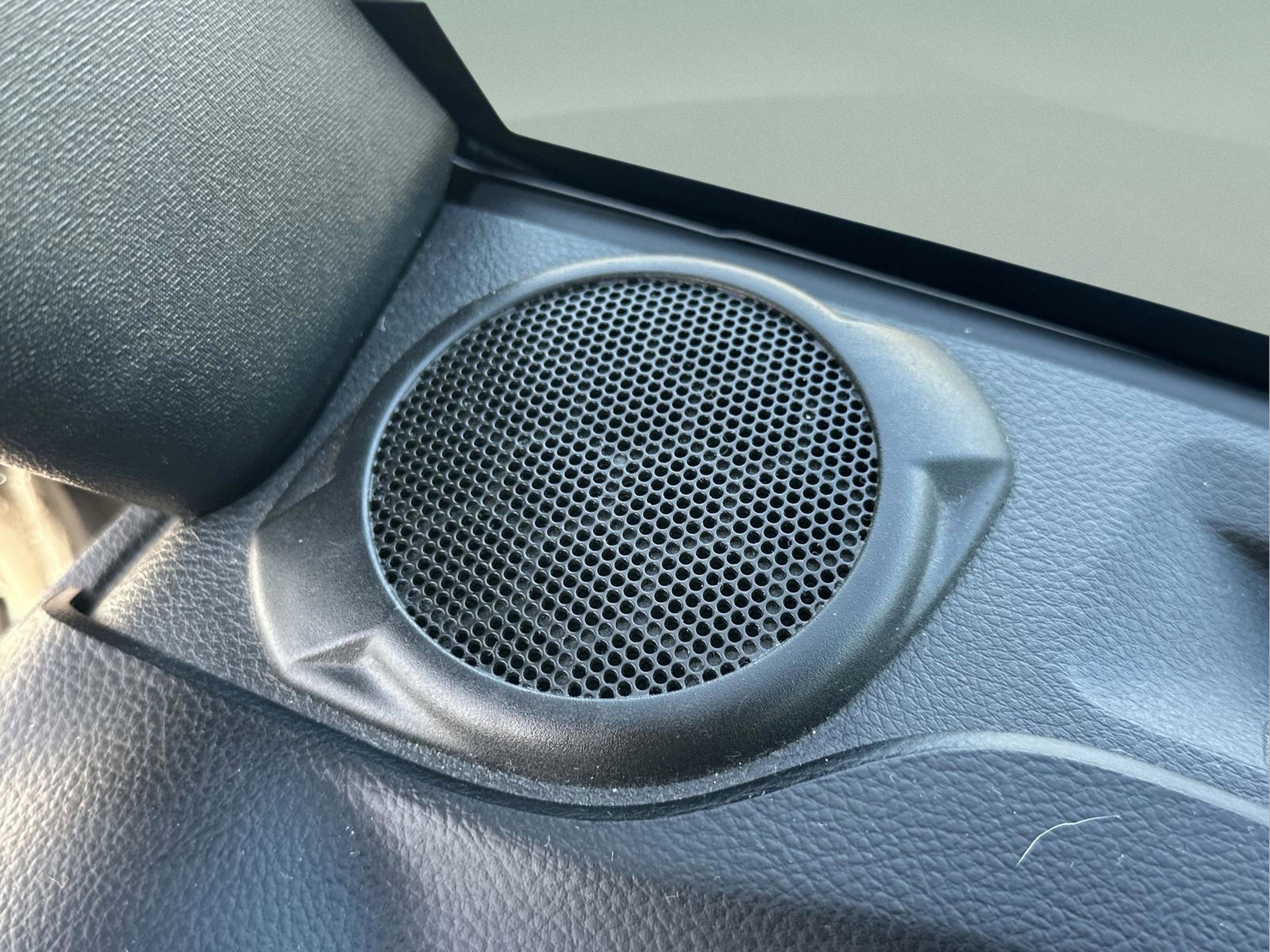 Used 2017 Jeep Wrangler Unlimited Sahara w/ Max Tow Package image 20