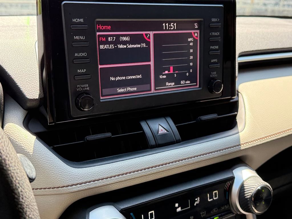 Certified 2019 Toyota RAV4 XLE FWD image 34
