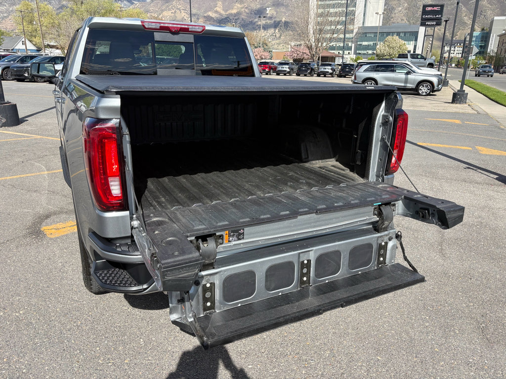 Used 2025 GMC Sierra 1500 AT4 w/ AT4 Premium Package image 8