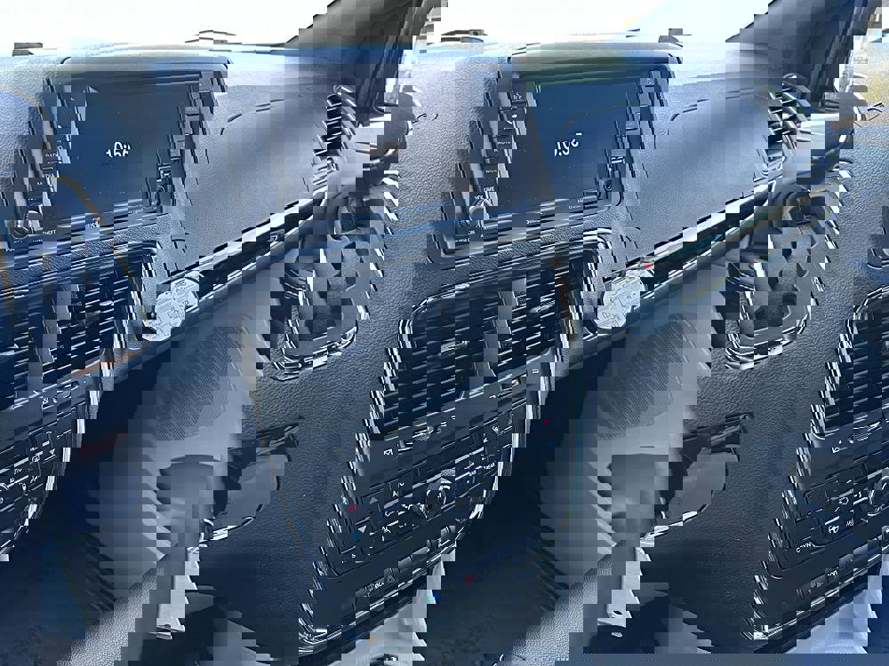 Used 2019 Dodge Grand Caravan SXT w/ Driver Convenience Group image 8