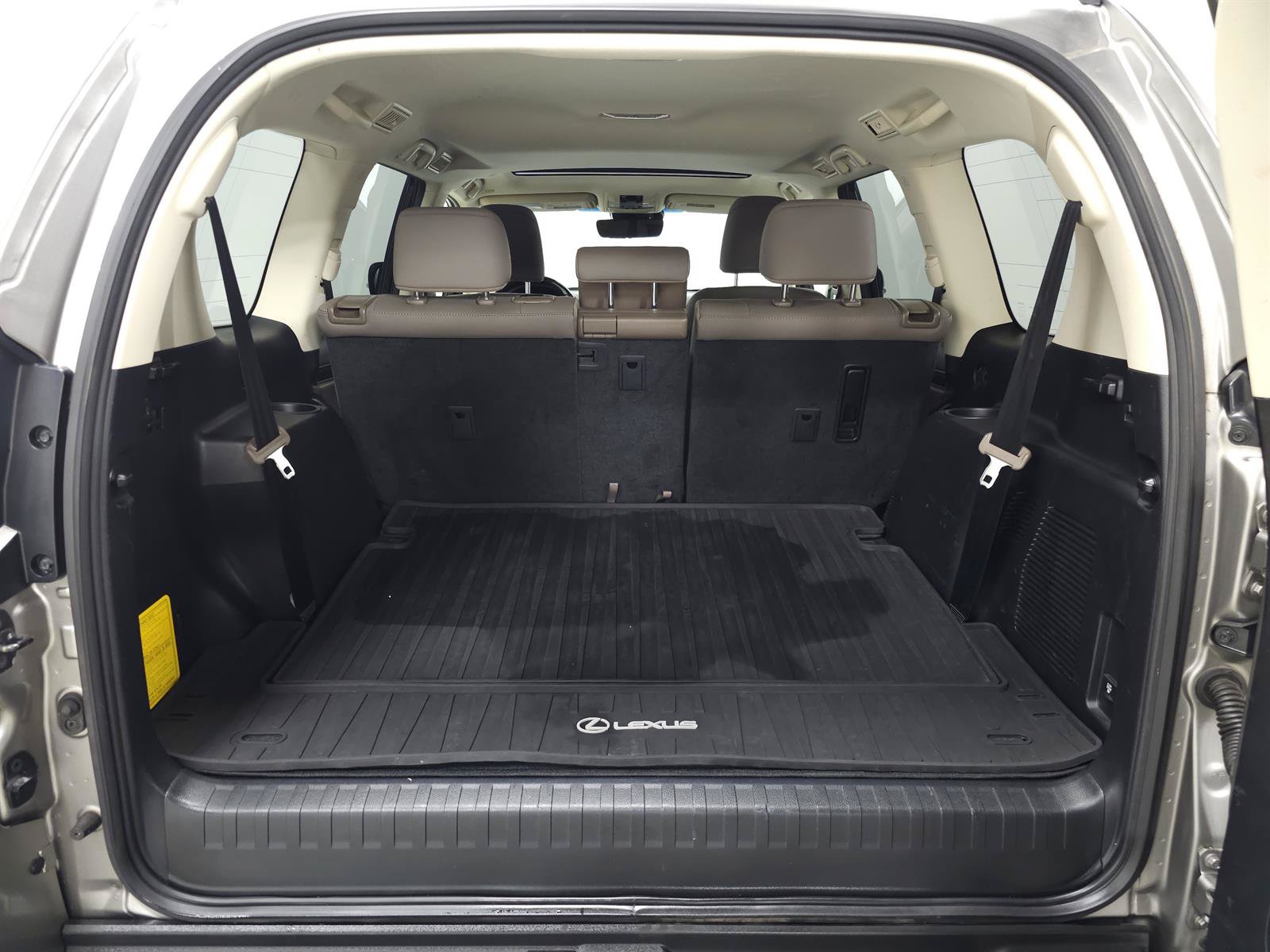 Used 2020 Lexus GX 460 Premium w/ Premium Package AWD/4WD image 8