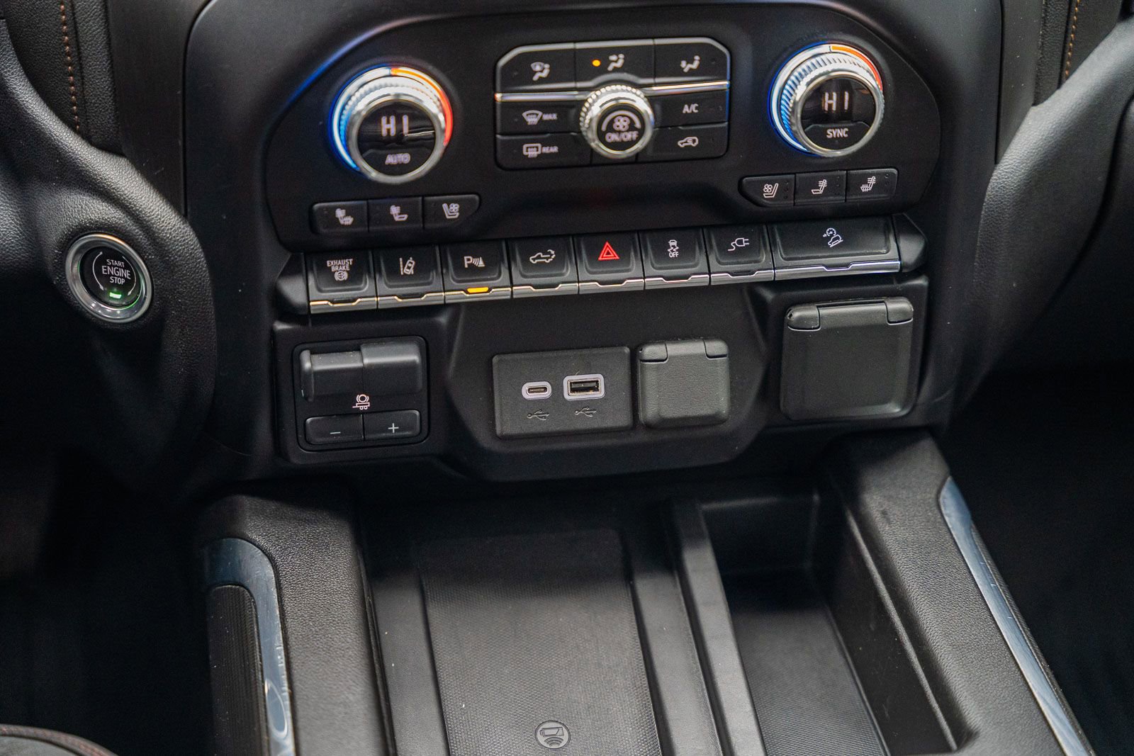 Used 2021 GMC Sierra 2500 AT4 w/ AT4 Premium Plus Package image 33