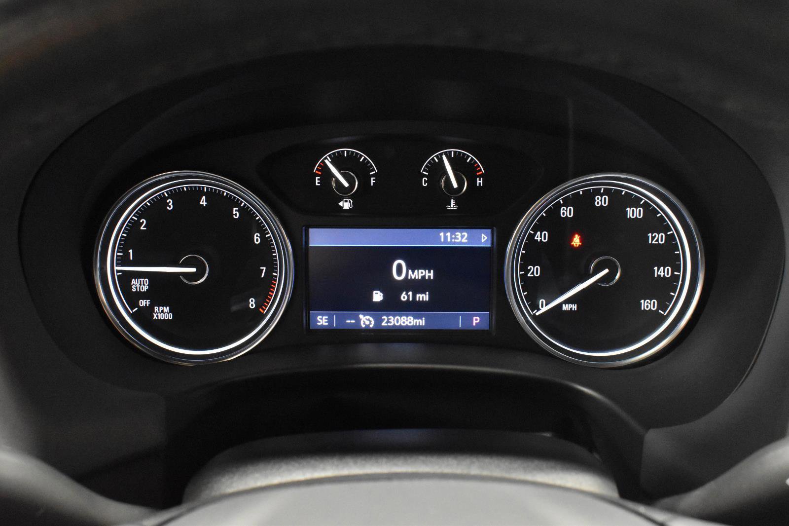 Used 2023 Buick Enclave Essence image 34