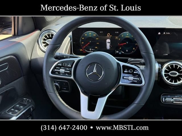 Used 2021 Mercedes-Benz GLB 250 4MATIC image 14