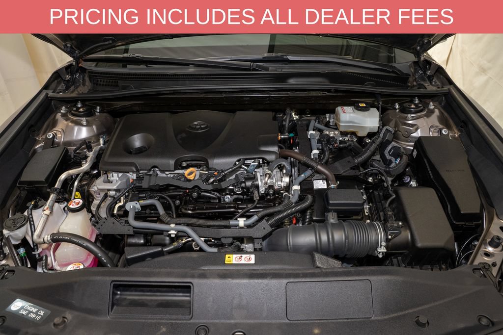 Used 2022 Toyota Camry XLE w/ Navigation Upgrade Package FWD image 19
