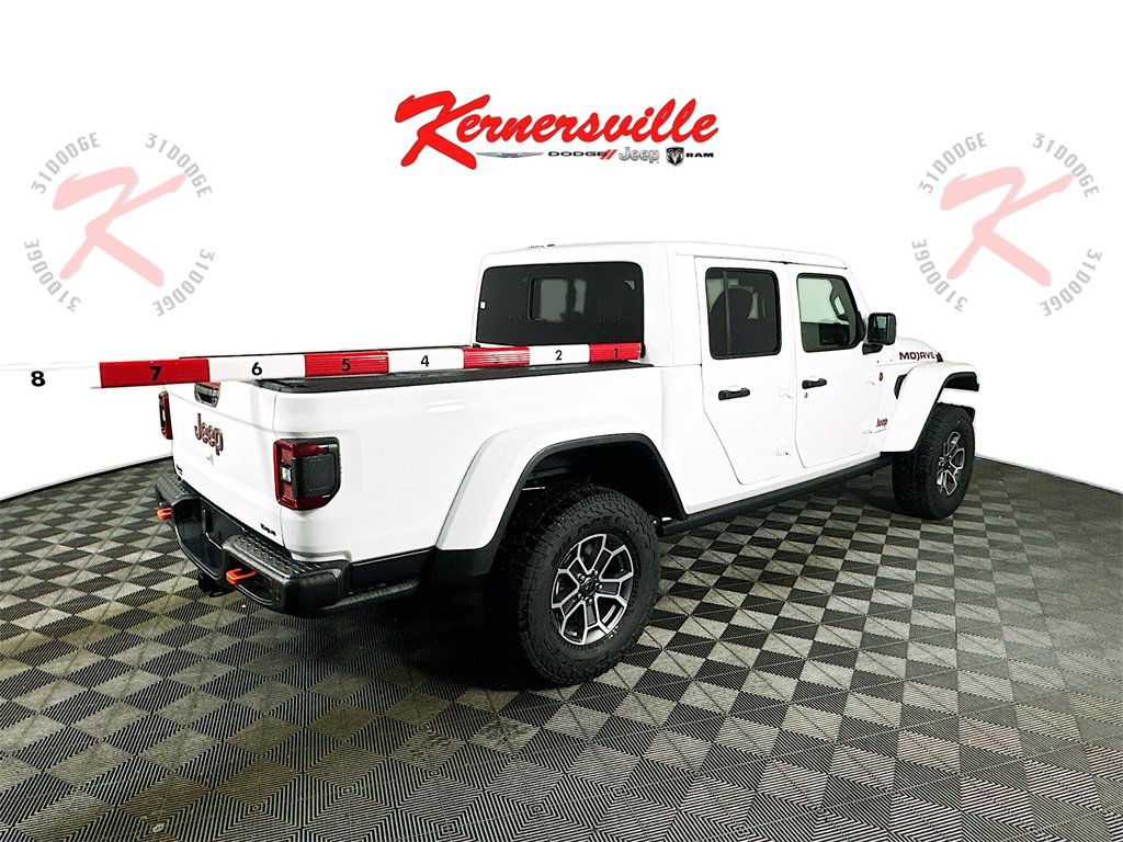 New 2026 Jeep Gladiator Mojave image 7