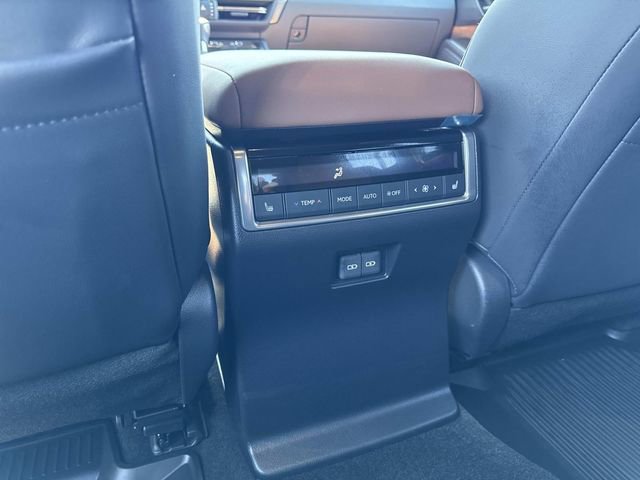 Used 2026 Lexus GX 550 w/ Accessory Package (2T) image 16