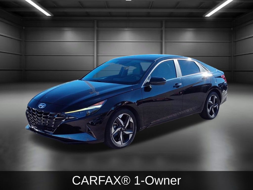 Used 2023 Hyundai Elantra Limited w/ Cargo Package image 2