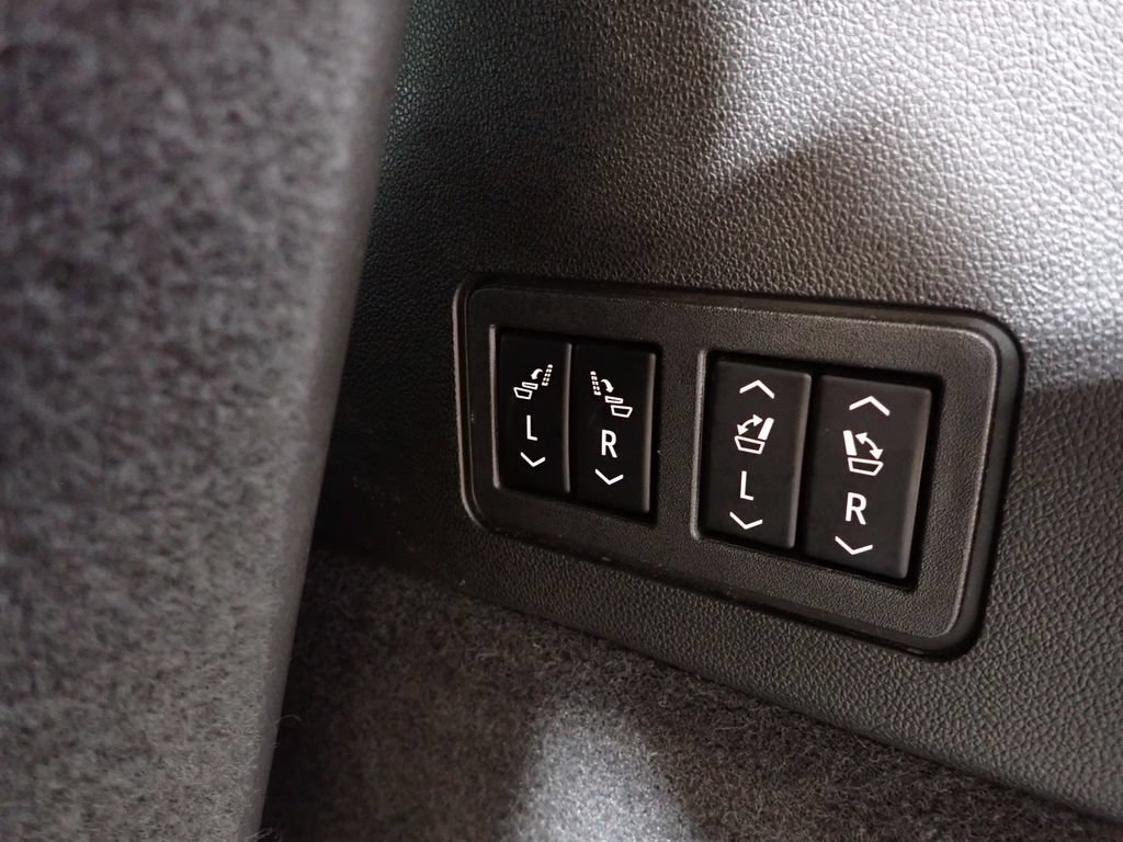 Used 2020 Cadillac XT6 Premium Luxury FWD image 17