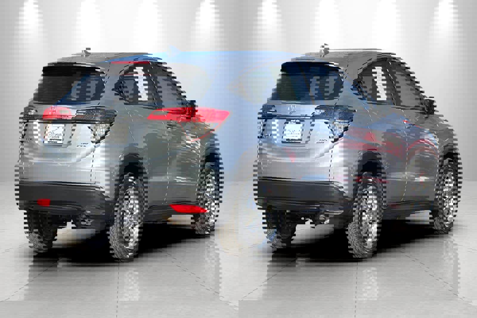 Certified 2021 Honda HR-V LX image 2