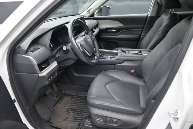 Used 2024 Toyota Grand Highlander FWD image 18