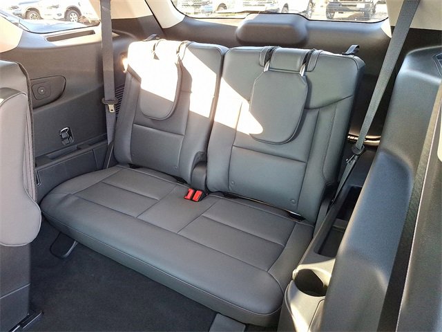 New 2026 Ford Explorer Active w/ Active Comfort Package image 7