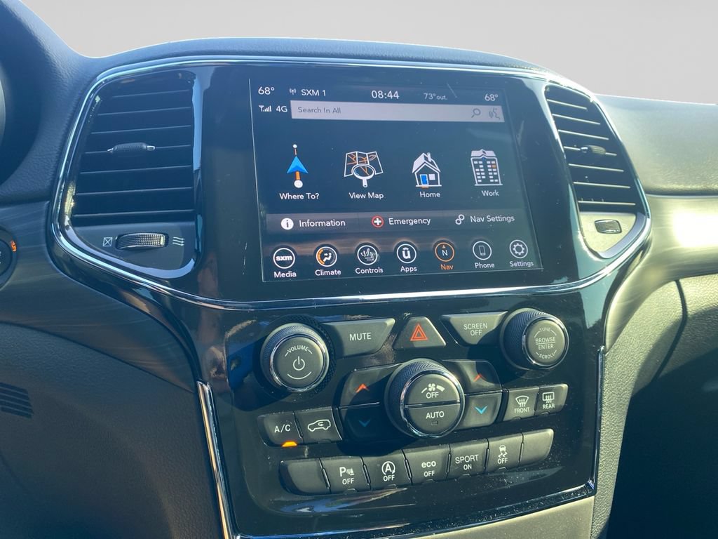 Certified 2022 Jeep Grand Cherokee Laredo X AWD/4WD image 29