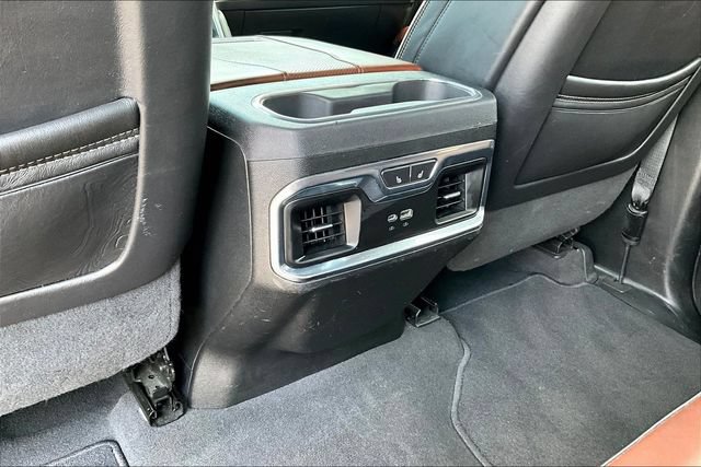 Used 2024 GMC Sierra 2500 Denali Ultimate AWD/4WD image 11