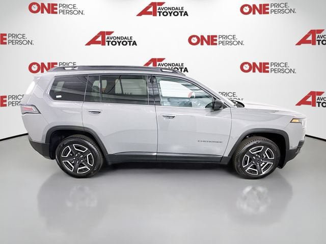 Used 2026 Jeep Cherokee Limited AWD/4WD image 8
