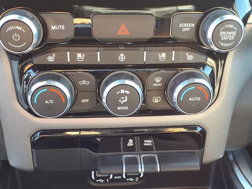 Used 2024 RAM 1500 Laramie image 48