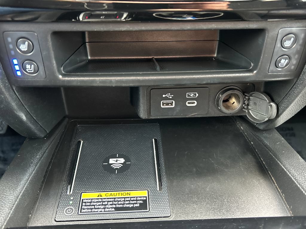 Used 2024 Honda Passport Black Edition image 13