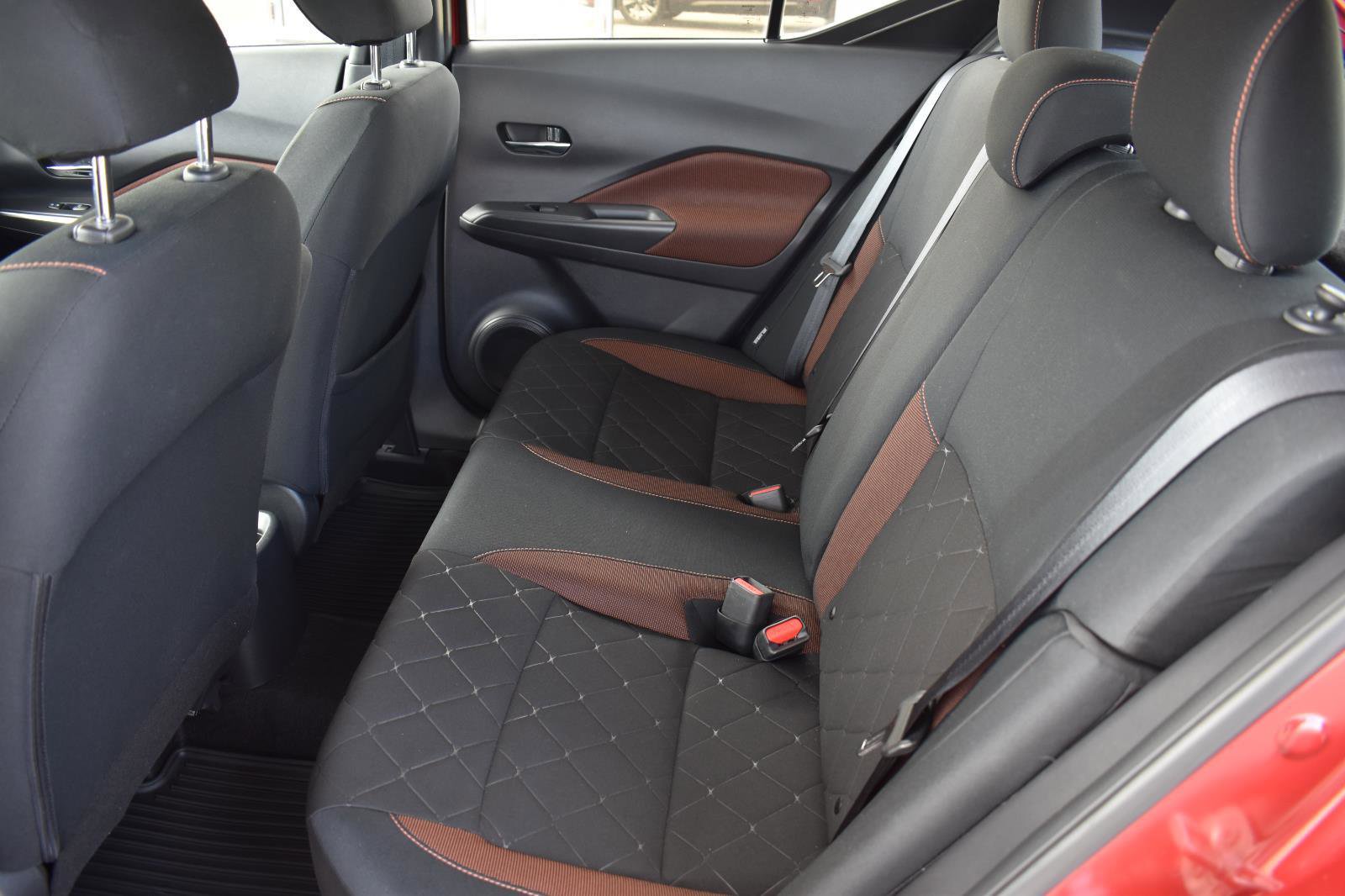 Used 2020 Nissan Kicks SR image 45