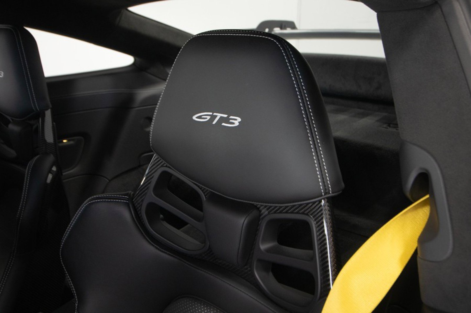 Used 2022 Porsche 911 GT3 image 27