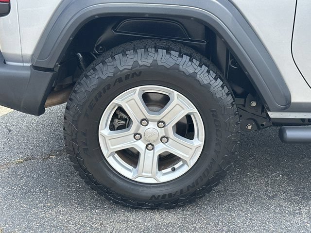 Used 2020 Jeep Wrangler Sport AWD/4WD image 17