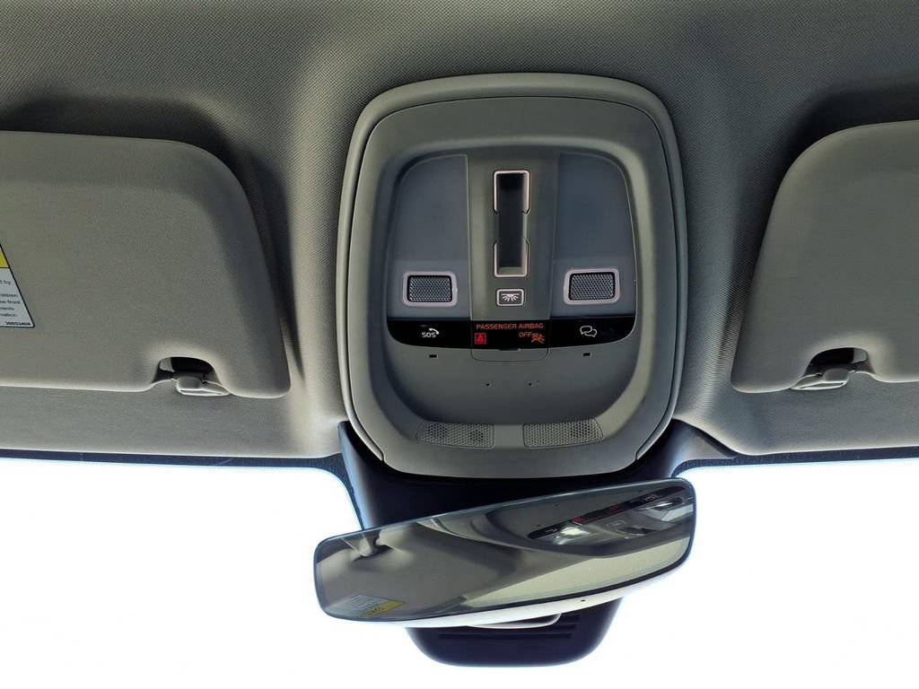 Certified 2025 Volvo S60 B5 Core FWD image 21