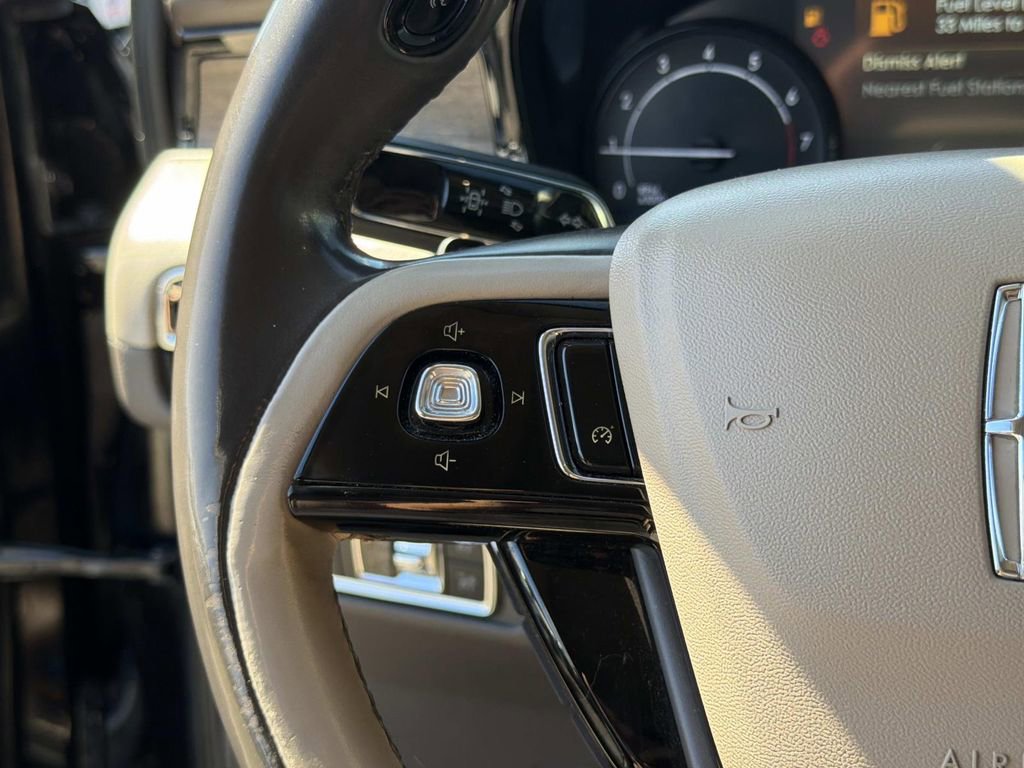 Used 2020 Lincoln Corsair Reserve AWD/4WD image 9