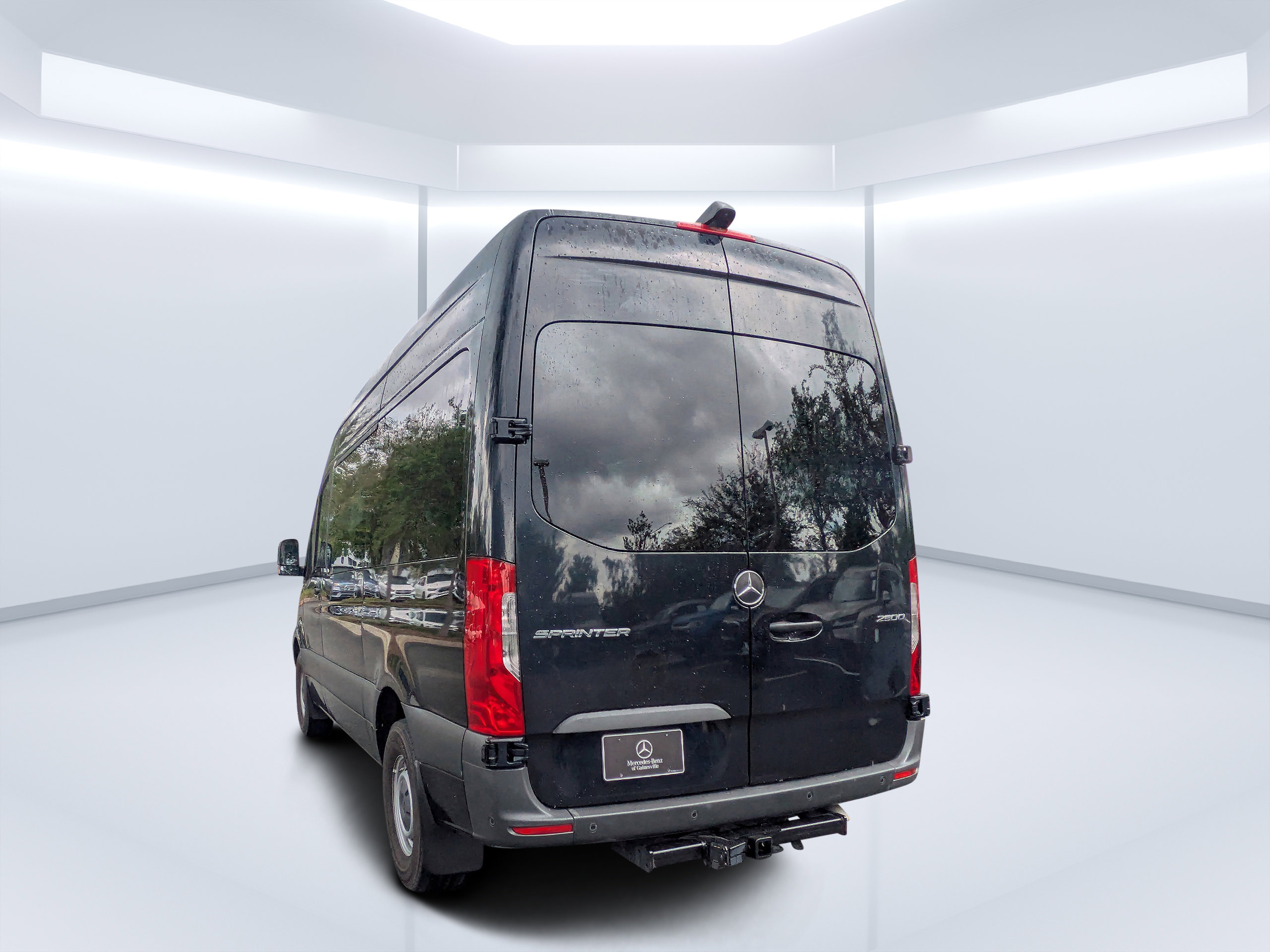 Used 2021 Mercedes-Benz Sprinter 2500 image 5