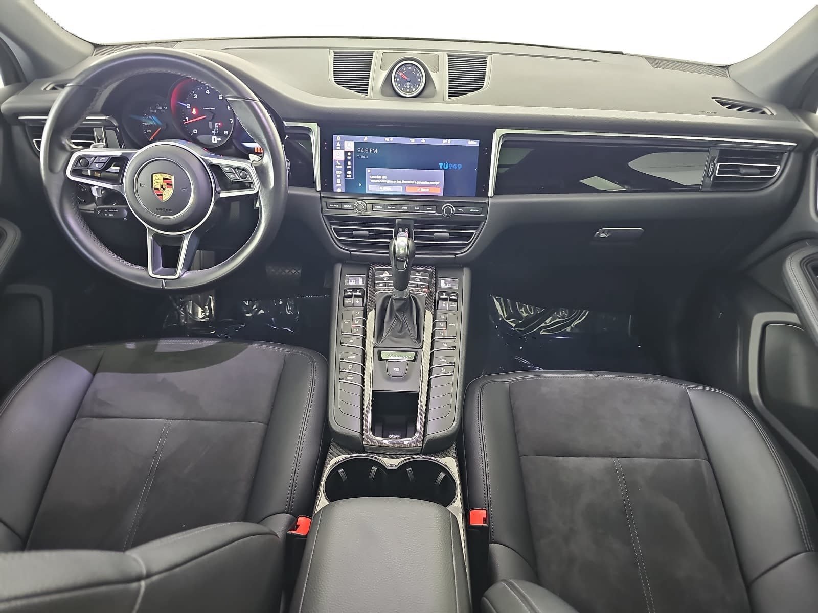 Used 2021 Porsche Macan w/ Premium Package AWD/4WD image 11
