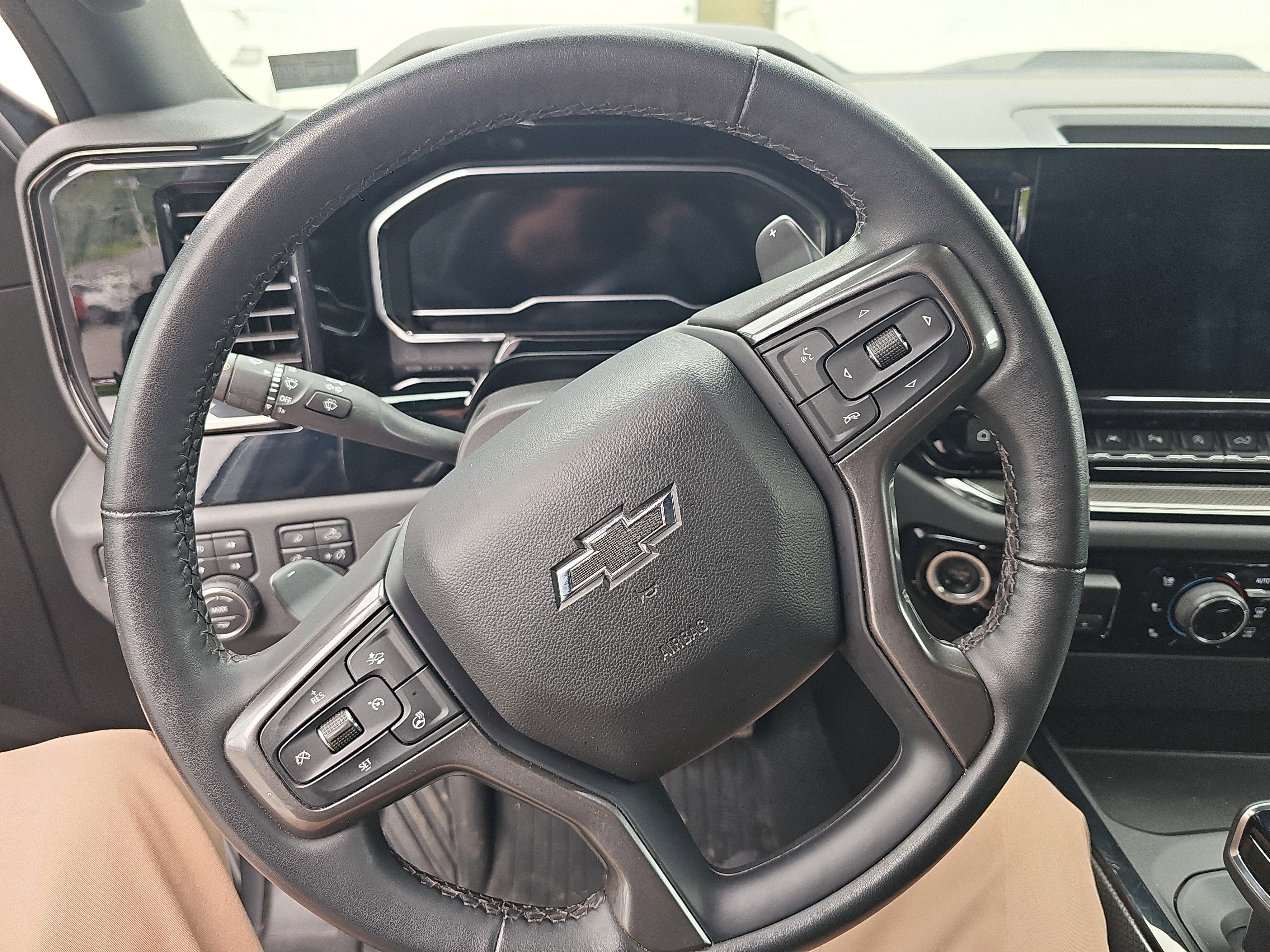 Used 2023 Chevrolet Silverado 1500 ZR2 w/ ZR2 Bison Edition AWD/4WD image 19