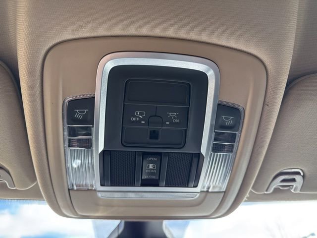 Used 2021 RAM 2500 Laramie w/ Body Color Bumper Group image 31