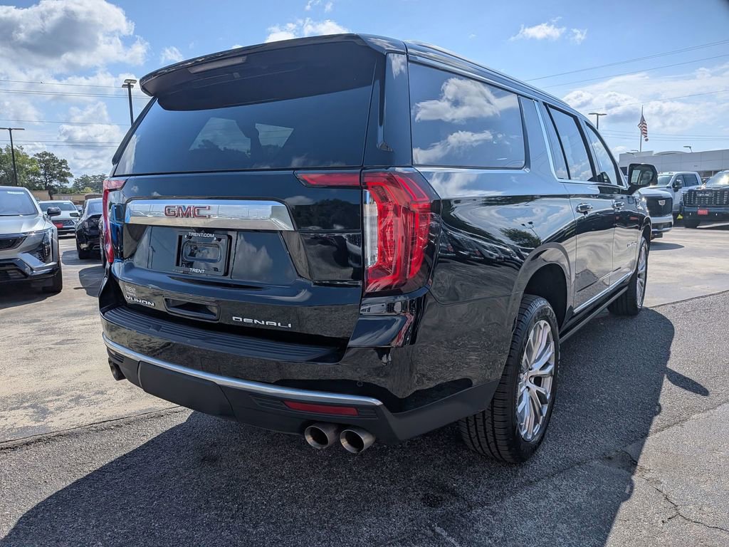 Certified 2023 GMC Yukon XL Denali AWD/4WD image 3