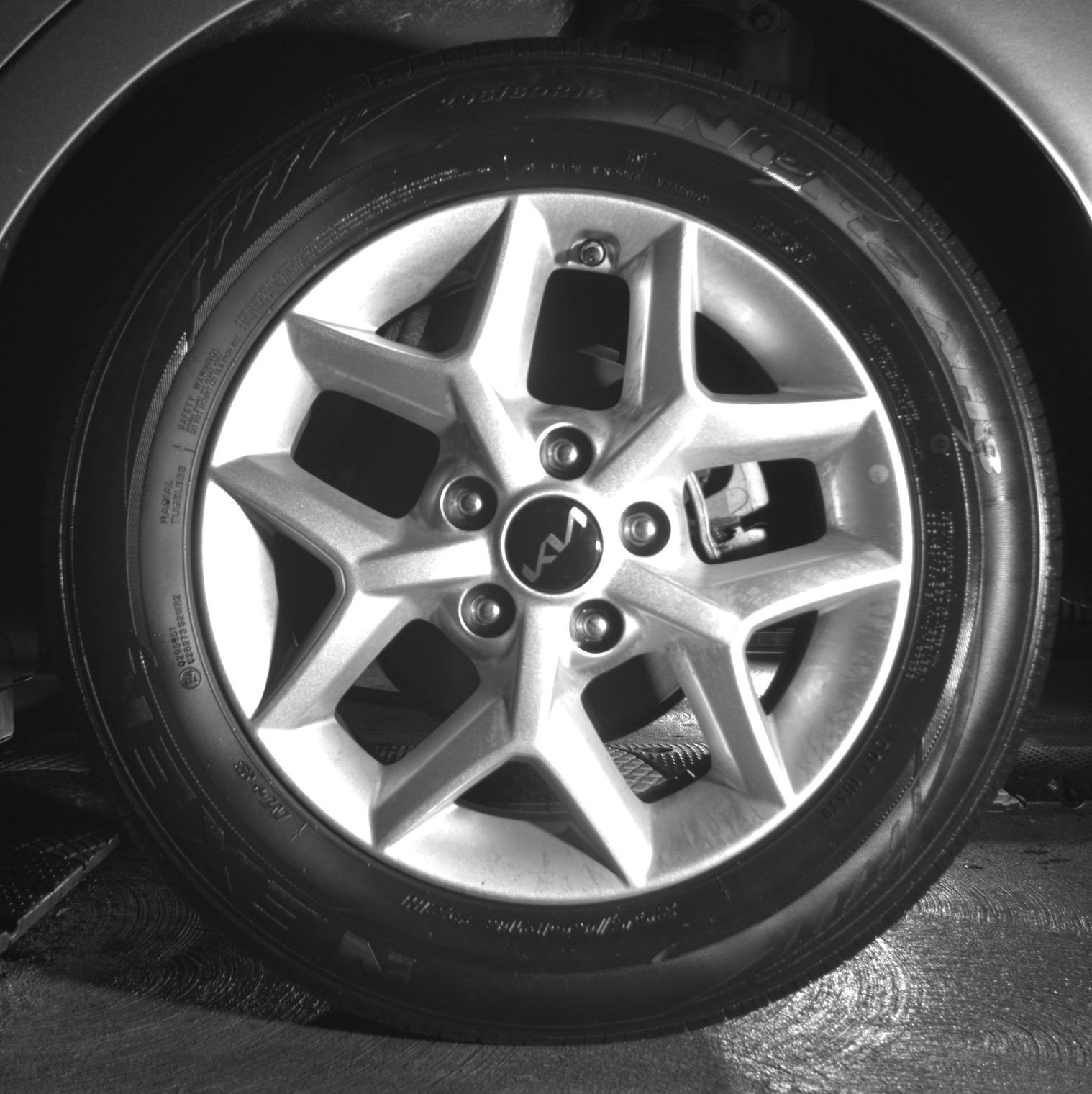 Used 2025 Kia Soul LX w/ LX Technology Package FWD image 14